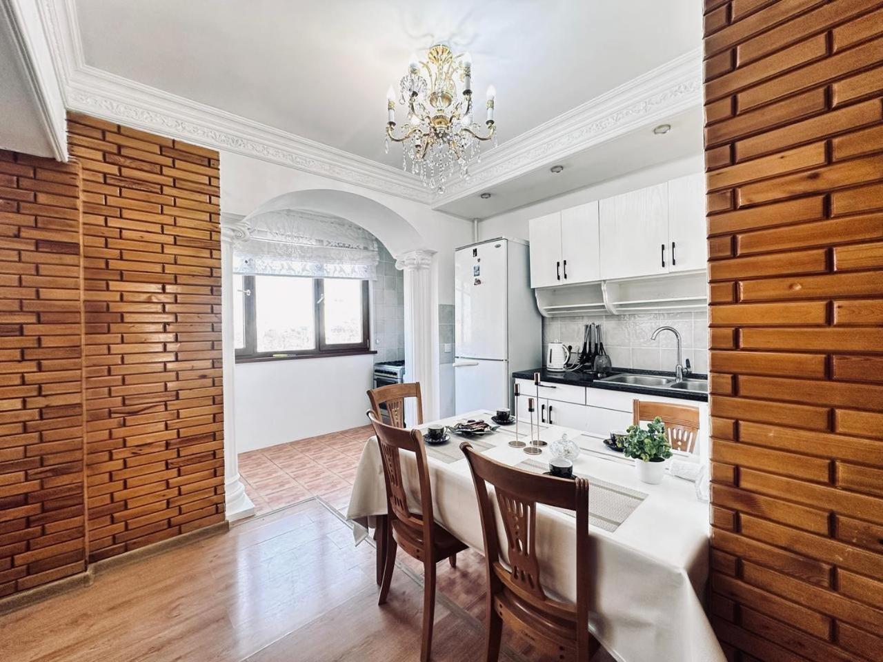 3 Ком Квартира На Абая Сейфуллина Almaty Luaran gambar